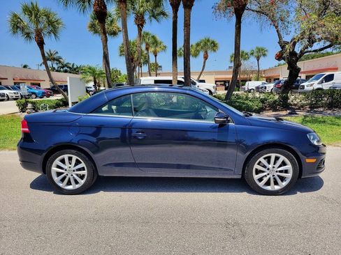 Used 2012 Volkswagen Eos Komfort FWD image 9