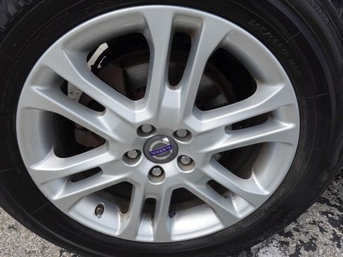 Used 2015 Volvo XC60 T5 AWD/4WD image 9