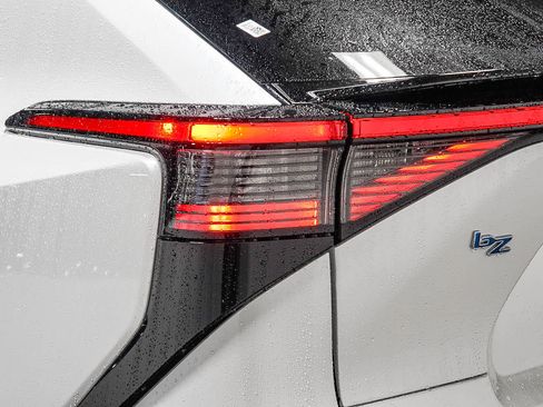 New 2026 Toyota bZ XLE Plus image 9