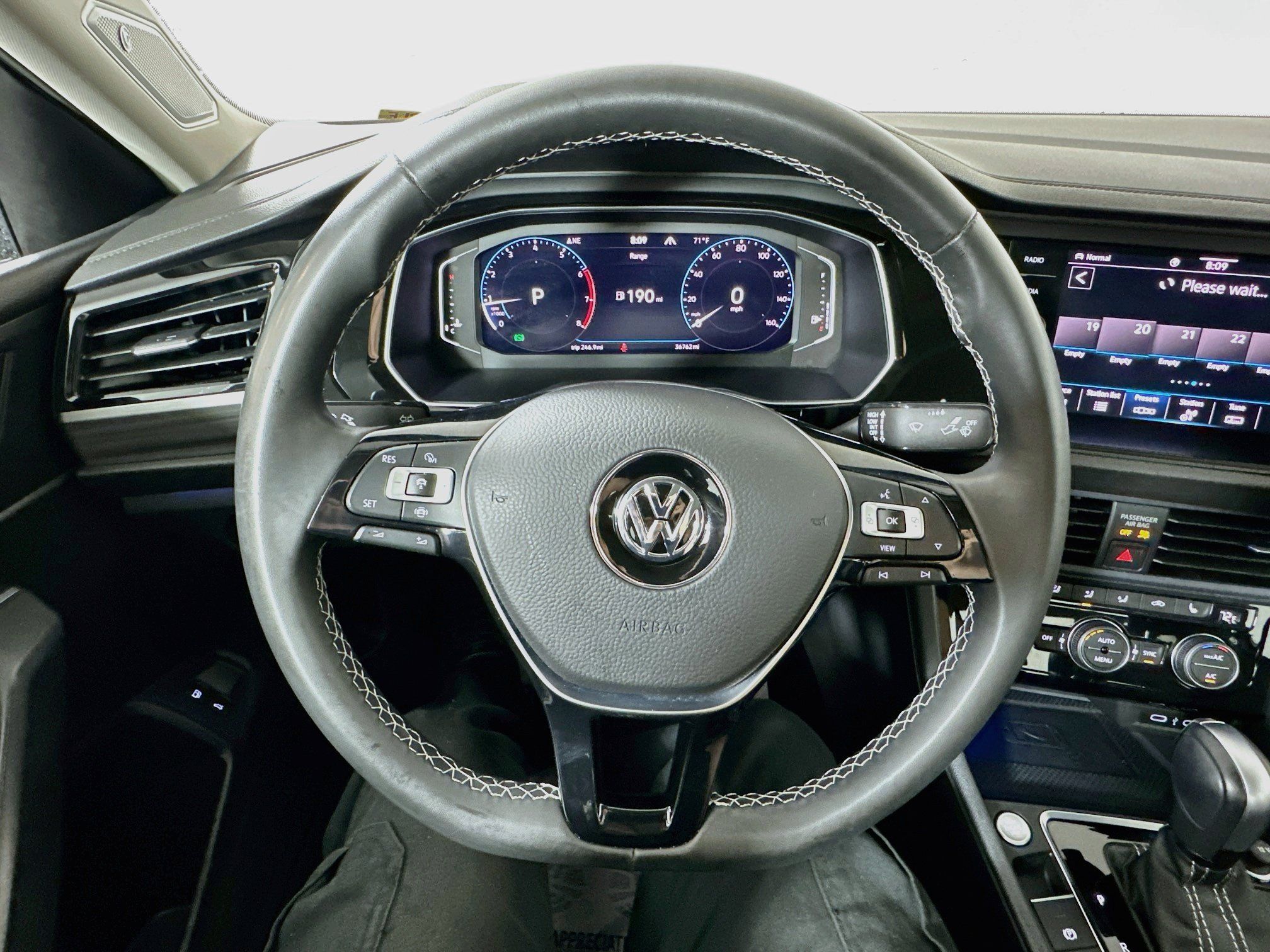 Used 2021 Volkswagen Jetta SEL FWD image 11