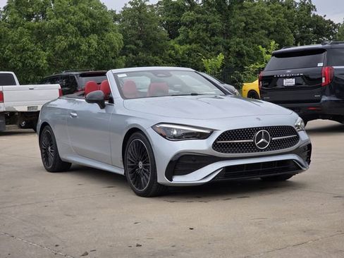 Used 2026 Mercedes-Benz CLE 300 4MATIC Cabriolet image 2
