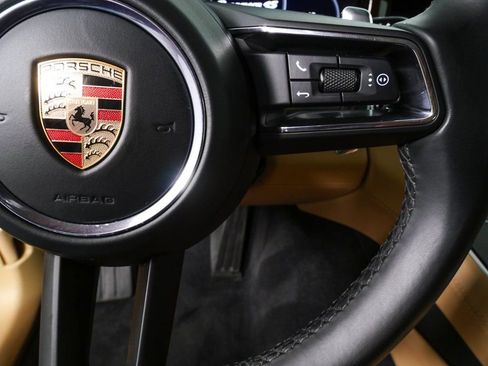 Used 2023 Porsche Panamera 4S w/ Premium Package image 11