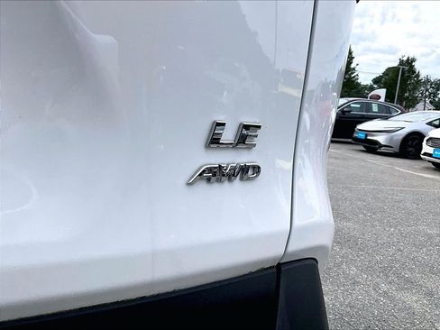 Certified 2024 Toyota RAV4 LE AWD/4WD image 29