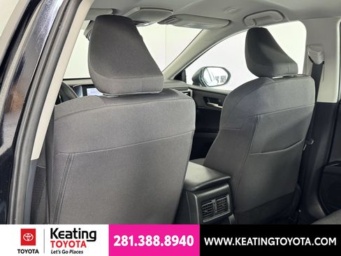 Used 2025 Toyota Camry LE FWD image 16