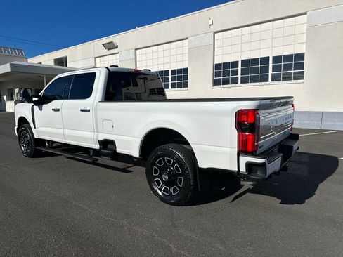 Used 2024 Ford F250 Platinum AWD/4WD image 4