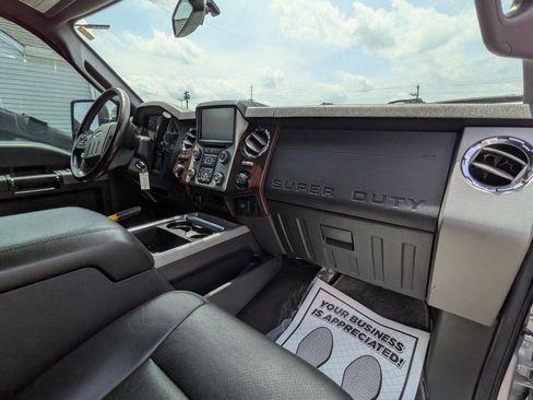 Used 2016 Ford F250 Lariat RWD image 21