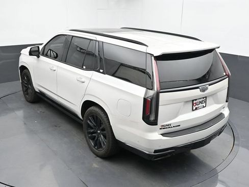 Used 2021 Cadillac Escalade Sport w/ Driver Assist Tech Package AWD/4WD image 48