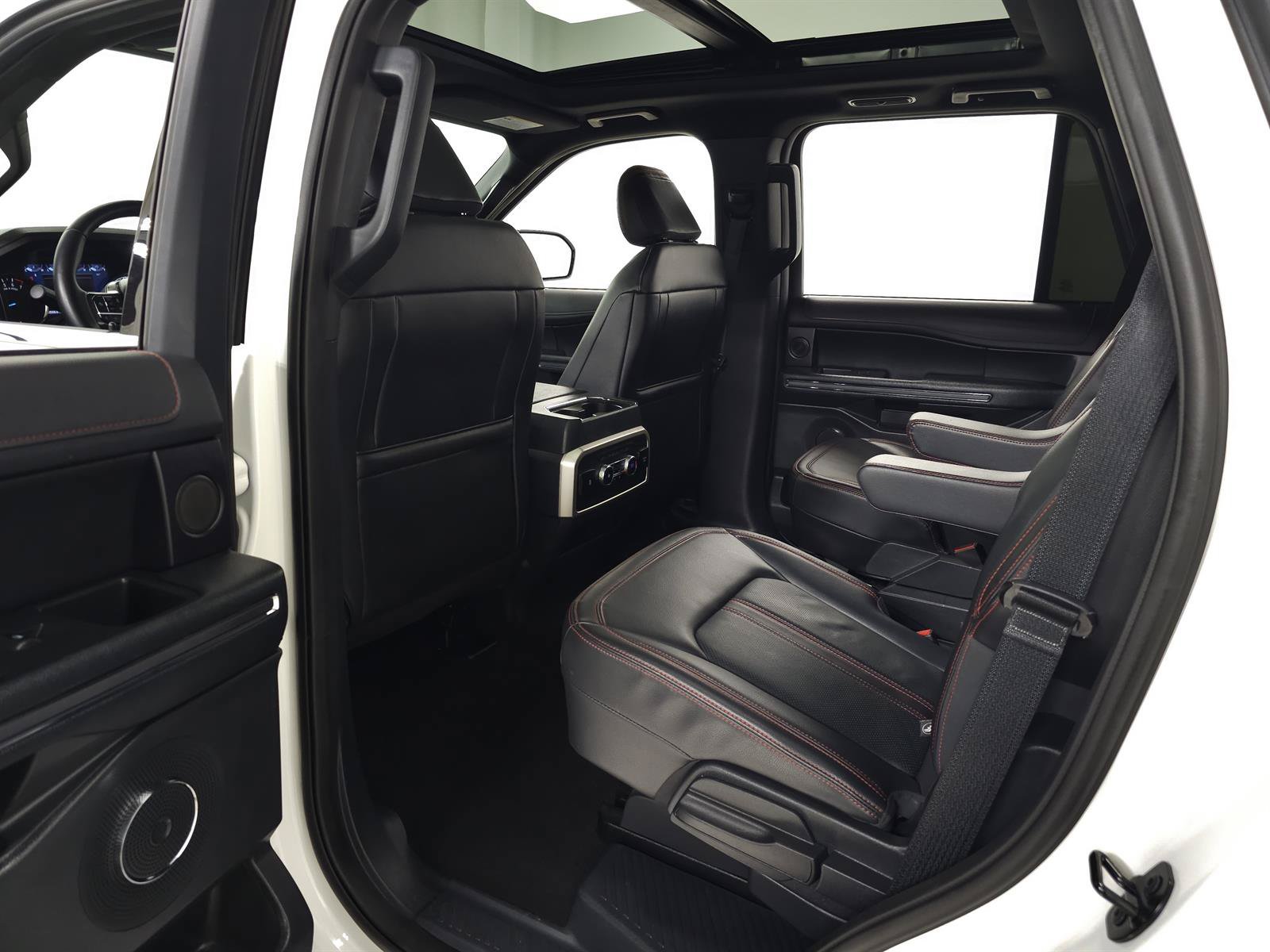 Used 2024 Ford Expedition Limited AWD/4WD image 38