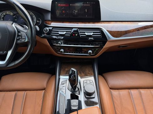 Used 2019 BMW 530i xDrive w/ Convenience Package AWD/4WD image 27