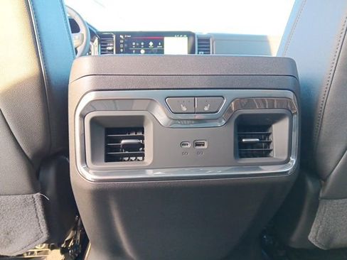 New 2026 GMC Sierra 1500 SLT w/ SLT Premium Package image 18