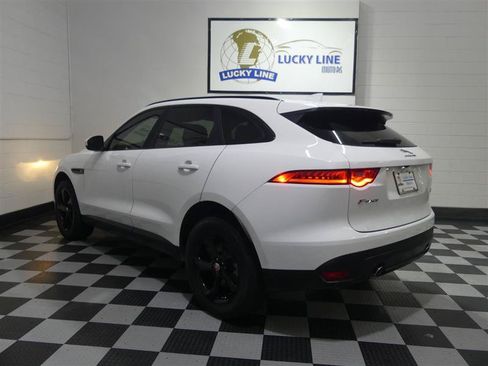 Used 2019 Jaguar F-PACE Premium AWD/4WD image 11