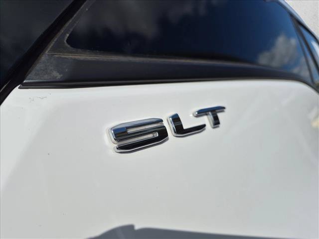 Used 2023 GMC Terrain SLT w/ LPO, Floor Liner Package FWD image 28