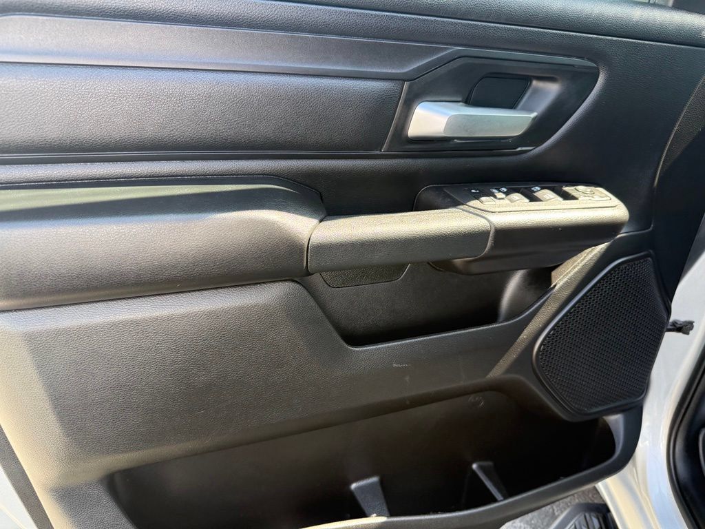 Used 2026 RAM 1500 Express AWD/4WD image 15