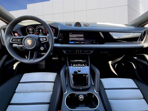 New 2026 Porsche Cayenne E-Hybrid Coupe image 13