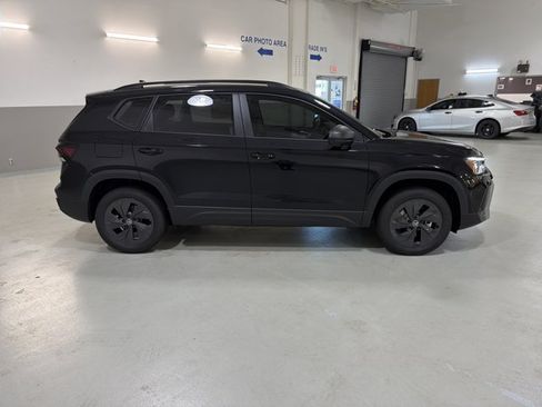 New 2026 Volkswagen Taos S FWD image 10