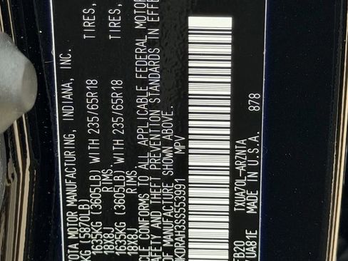 Used 2025 Toyota Highlander LE image 32