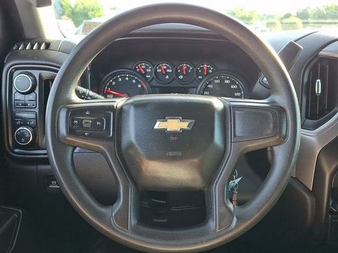 Used 2020 Chevrolet Silverado 1500 Custom w/ Custom Value Package AWD/4WD image 18