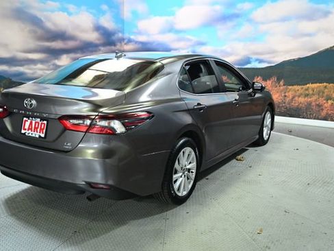 Used 2022 Toyota Camry LE image 9