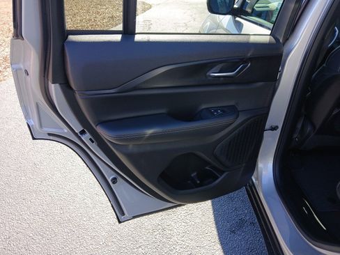 New 2025 Jeep Grand Cherokee Laredo X image 25