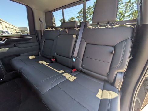 New 2026 Chevrolet Silverado 2500 LT w/ Trail Boss Package AWD/4WD image 7