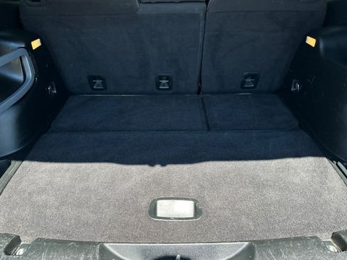 Used 2018 Jeep Cherokee Latitude FWD image 16