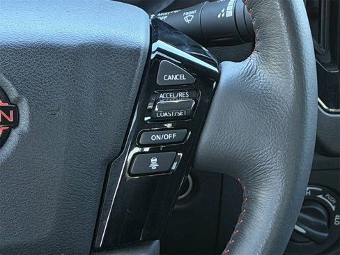 Used 2025 Nissan Frontier PRO-4X w/ Pro Convenience Package image 15