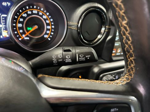 Used 2022 Jeep Wrangler Unlimited Sahara image 19