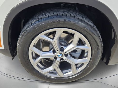 Used 2024 BMW X3 xDrive30i w/ Convenience Package image 9
