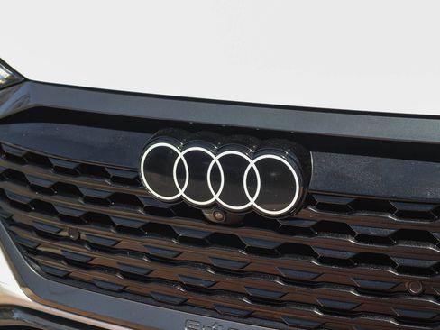 Certified 2024 Audi Q8 e-tron Premium Plus AWD/4WD image 11