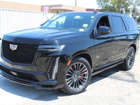 Used 2023 Cadillac Escalade V AWD/4WD image 13