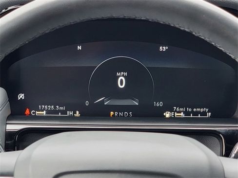 Certified 2023 Lincoln Nautilus Reserve image 35