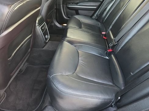 Used 2011 Chrysler 300 Limited w/ Sound Group image 19