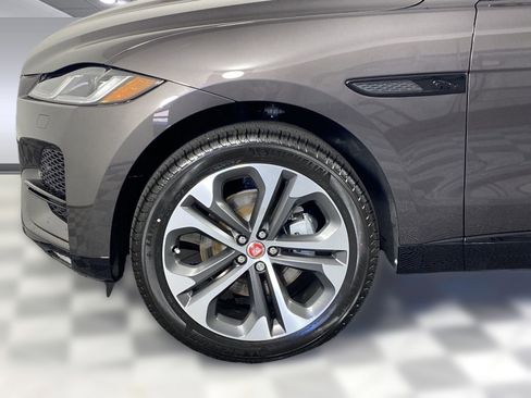 New 2023 Jaguar F-PACE S image 9