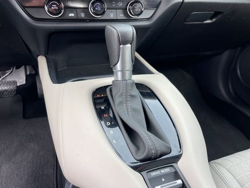 Certified 2024 Honda HR-V LX image 20