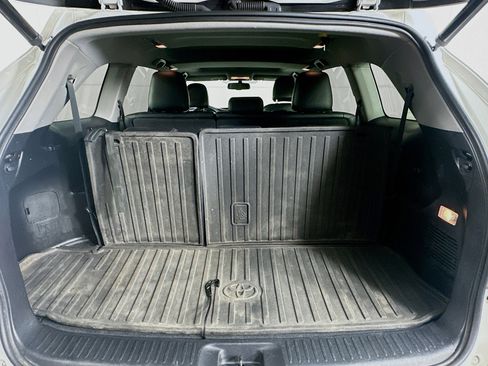 Used 2016 Toyota Highlander XLE AWD/4WD image 31