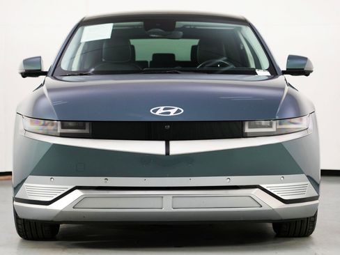 Used 2022 Hyundai Ioniq 5 Limited image 6