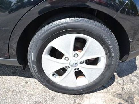 Used 2016 Kia Soul w/ Convenience Package FWD image 10