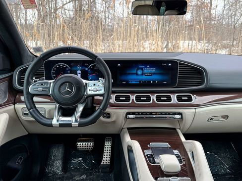 Used 2023 Mercedes-Benz GLS 63 AMG 4MATIC image 23