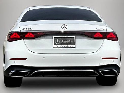 New 2026 Mercedes-Benz E 450 4MATIC Sedan image 3