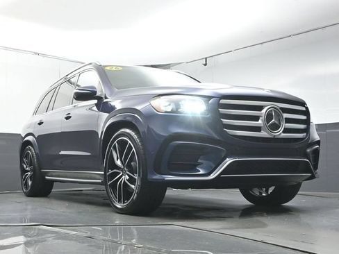 Used 2026 Mercedes-Benz GLS 450 4MATIC image 33