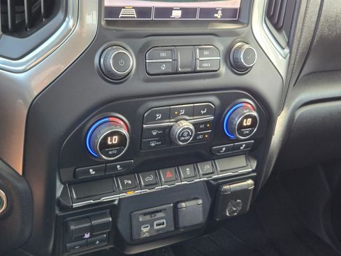 Certified 2020 Chevrolet Silverado 2500 LT w/ Texas Edition RWD image 17