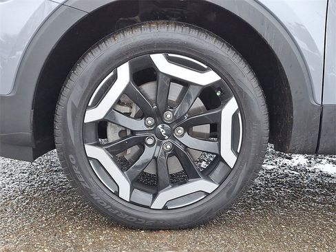 Certified 2023 Kia Telluride S image 8