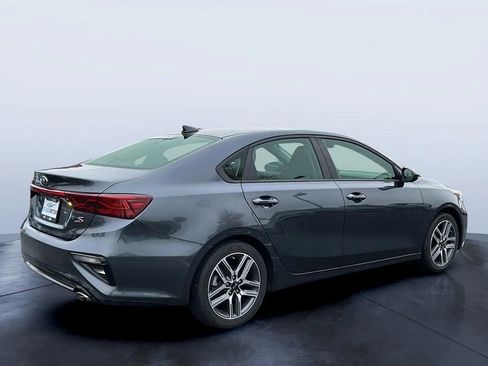 Used 2019 Kia Forte S w/ S Premium Package FWD image 5