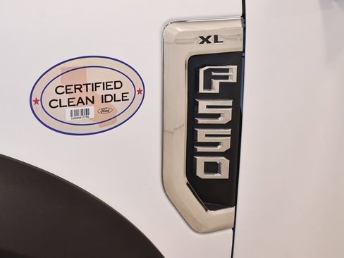 Certified 2022 Ford F550 4x4 SuperCab Super Duty image 38