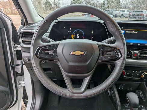 Used 2025 Chevrolet TrailBlazer LT image 18