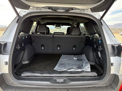 New 2026 Subaru Outback Premium w/ Premium/Limited Package AWD/4WD image 12