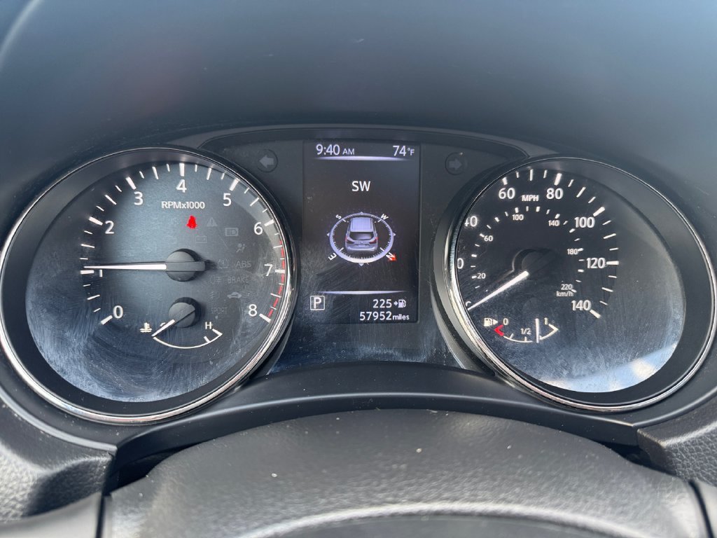 Used 2017 Nissan Rogue Sport SL w/ SL Premium Package AWD/4WD image 18