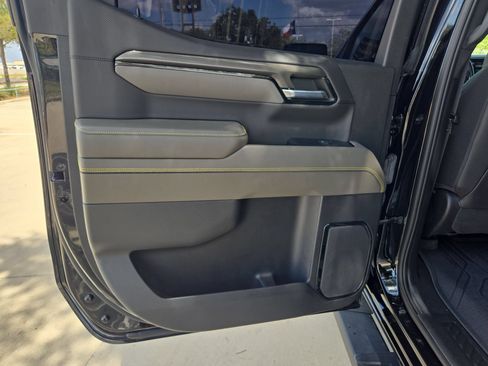 Certified 2023 Chevrolet Silverado 1500 ZR2 w/ Technology Package AWD/4WD image 14