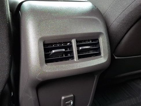 Used 2024 GMC Terrain SLE w/ Driver Convenience Package AWD/4WD image 11