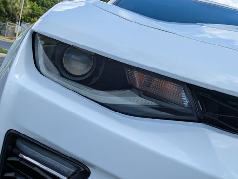 Used 2016 Chevrolet Camaro SS RWD image 10